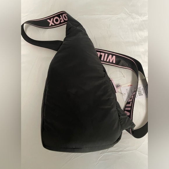 NWT WILDFOX Sling Logo Shoulder Bag Black/Pink. - Picture 10 of 14